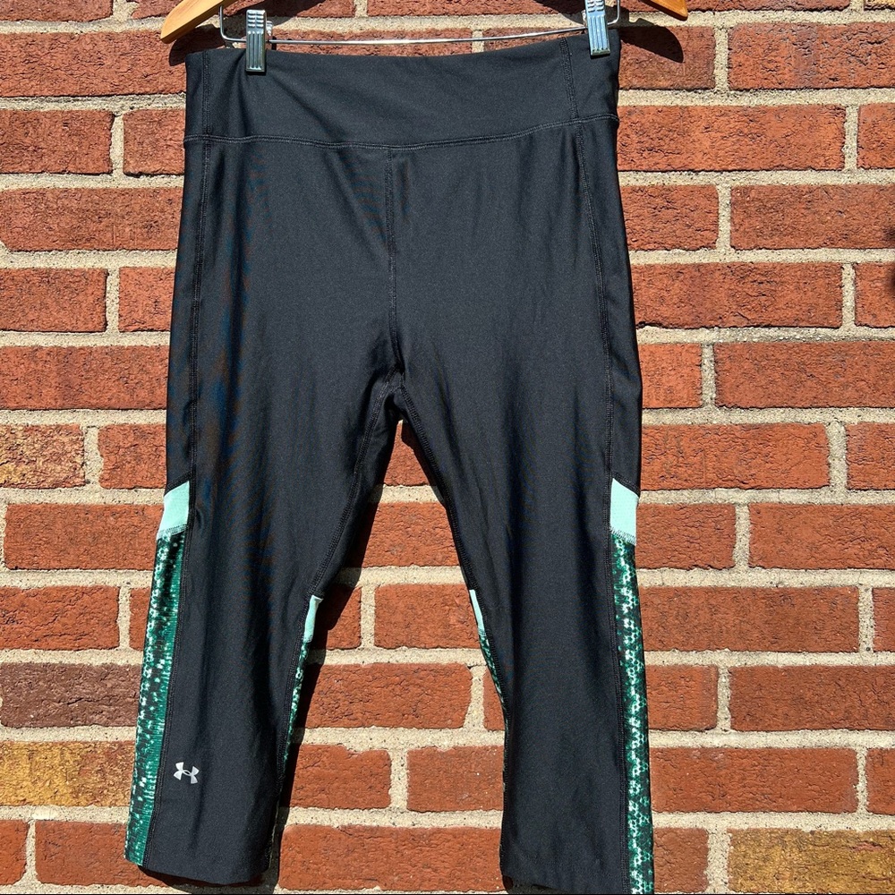Under Armour Women's UA HeatGear Alpha Novelty Capri Style # 1248497 Large